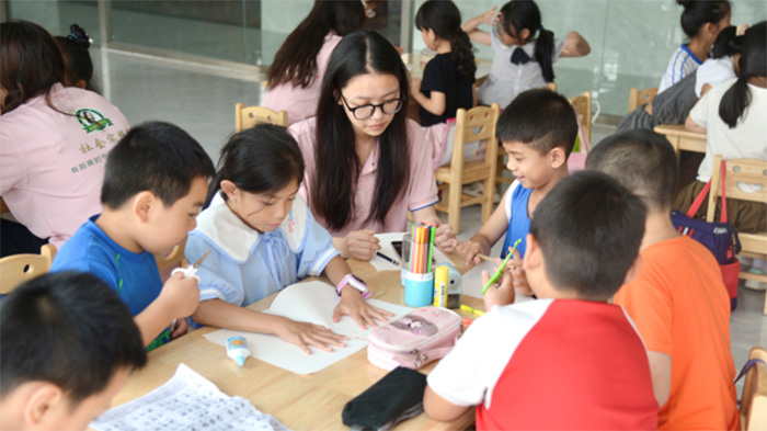 閩南理工學院教育學院“院長媽媽有約”社會實踐|科普“童”行，照亮未來