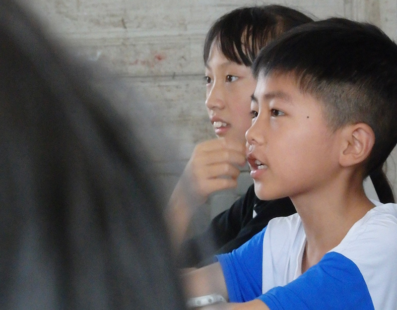 南財(cái)學(xué)子三下鄉(xiāng)：螢火微光，融情劉李
