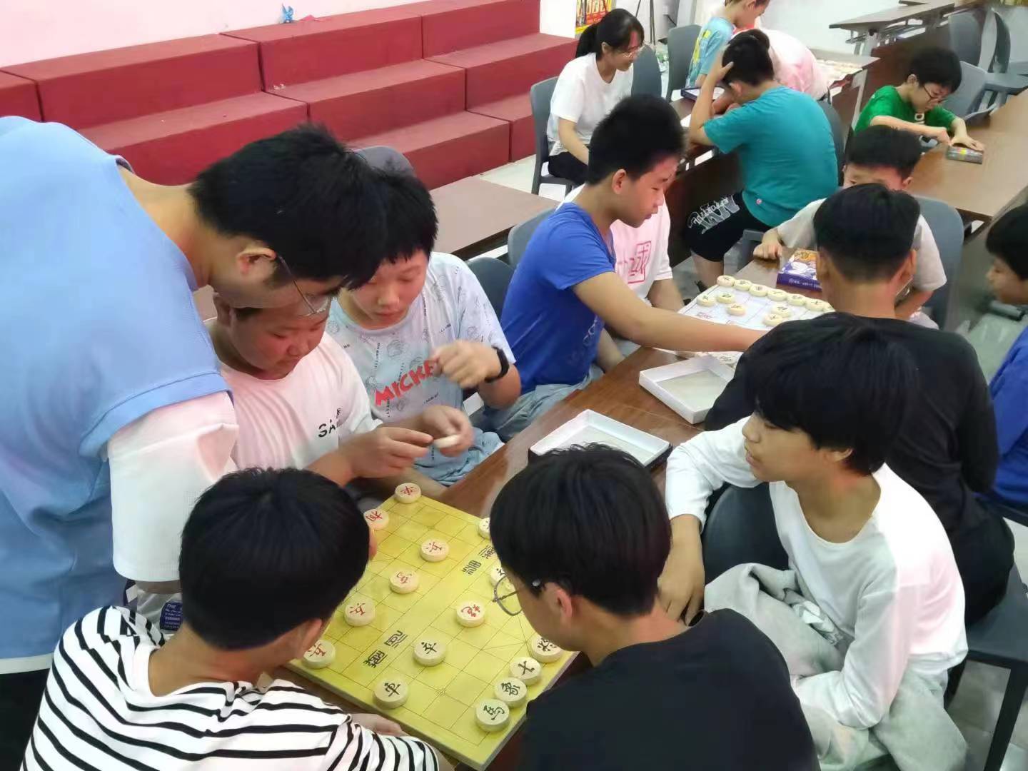    南財學(xué)子三下鄉(xiāng)｜信工青年與時偕行，愛心支教助力青春