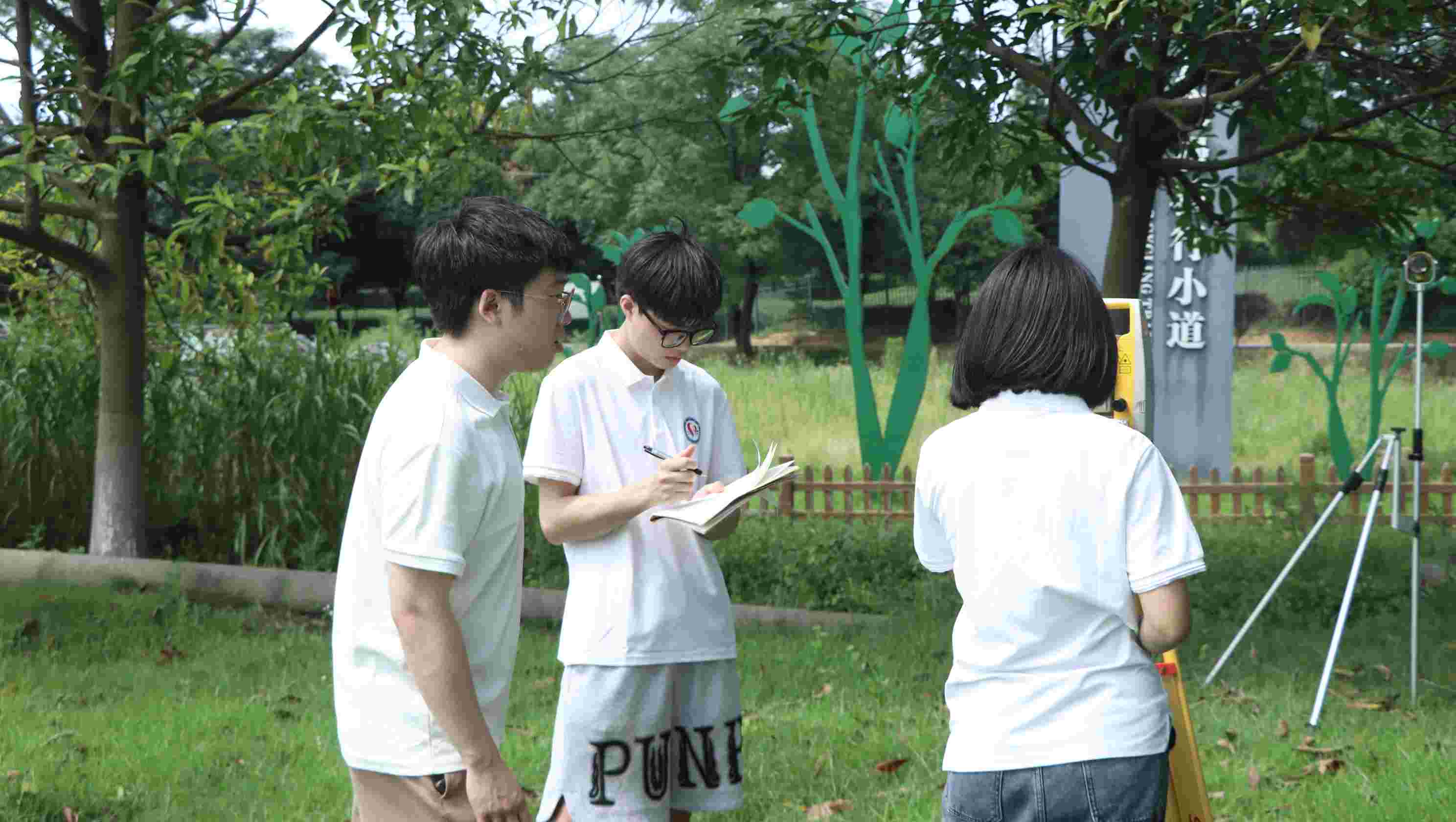 大學(xué)生“三下鄉(xiāng)”規(guī)劃的露營基地包OK！