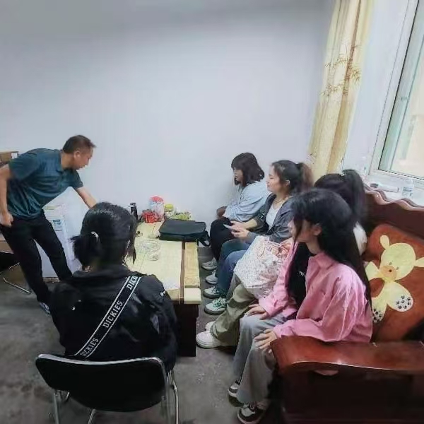 西安郵電大學現(xiàn)代郵政學院“鄉(xiāng)遇于夏，益見青心”團隊赴山陽縣開展返鄉(xiāng)支教暑期實踐