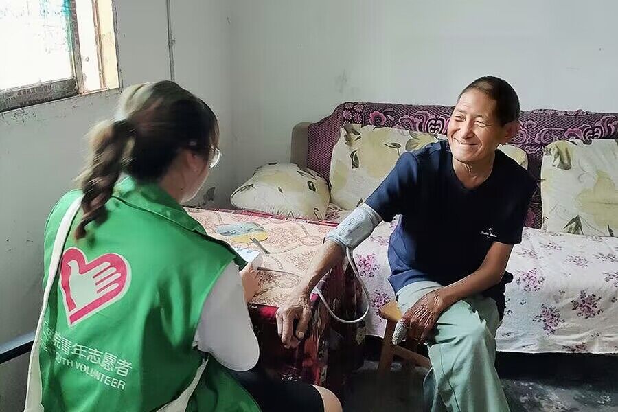 銅院學(xué)子三下鄉(xiāng)：心系尖巖振興，助力希望工程